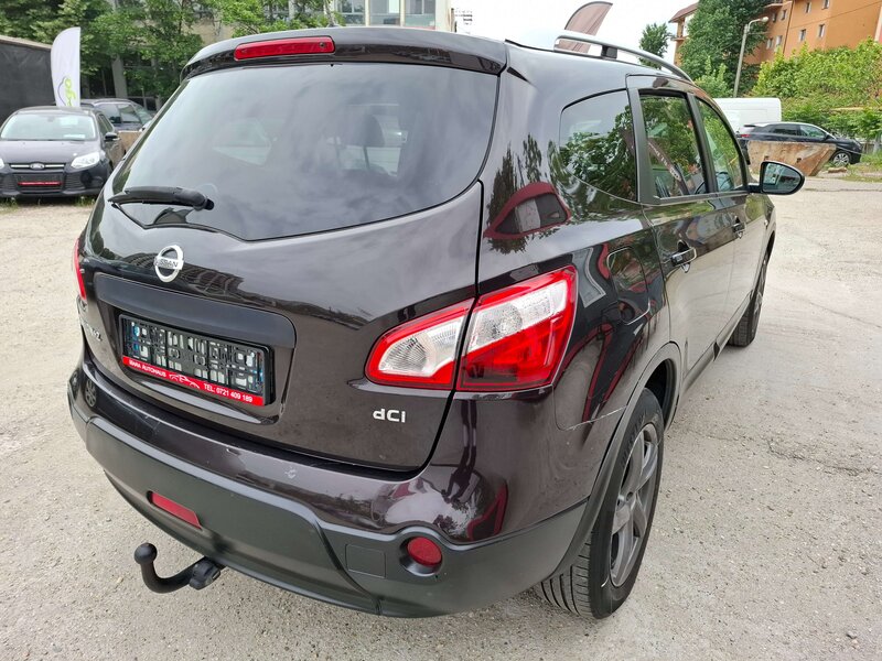 Nissan Qashqai+2