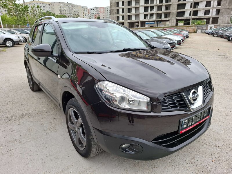 Nissan Qashqai+2