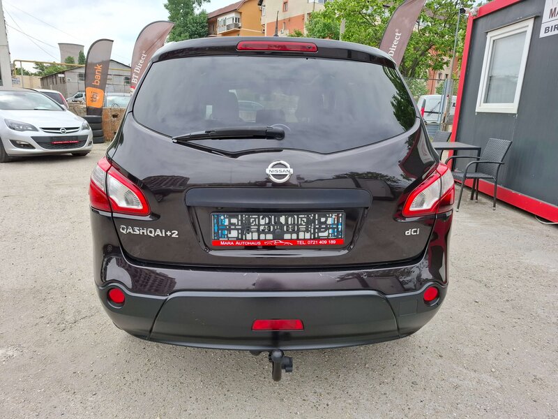 Nissan Qashqai+2